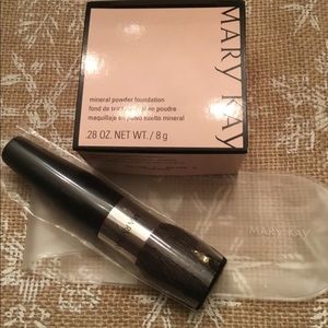 Mary Kay Mineral Powder Foundation